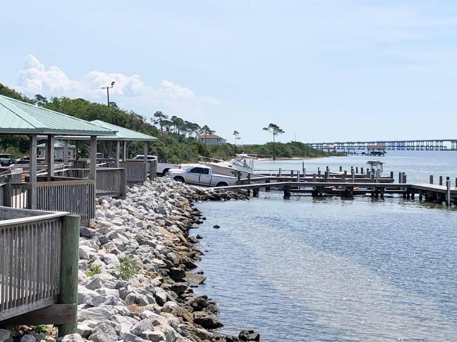 Life'S A Breeze - Updated 3Br 5Min To Pcola Beach กัลฟ์บรีซ ภายนอก รูปภาพ