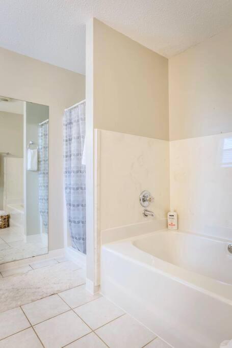 Life'S A Breeze - Updated 3Br 5Min To Pcola Beach กัลฟ์บรีซ ภายนอก รูปภาพ