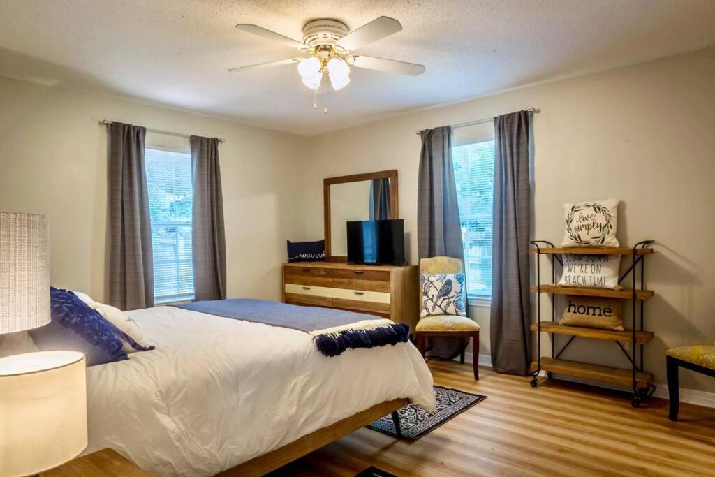 Life'S A Breeze - Updated 3Br 5Min To Pcola Beach กัลฟ์บรีซ ภายนอก รูปภาพ