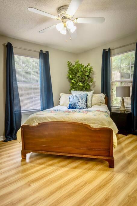Life'S A Breeze - Updated 3Br 5Min To Pcola Beach กัลฟ์บรีซ ภายนอก รูปภาพ