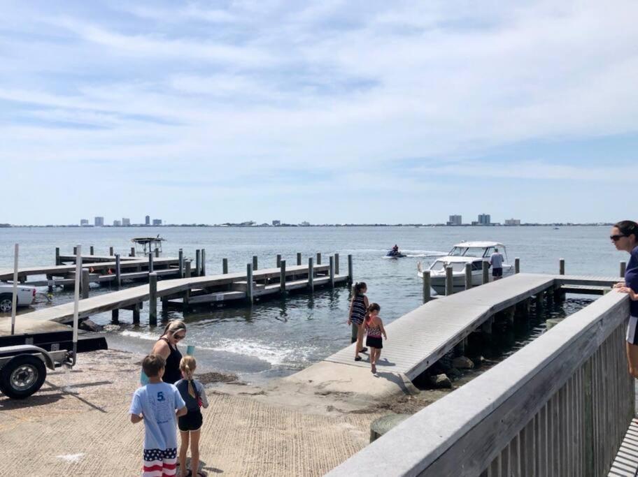 Life'S A Breeze - Updated 3Br 5Min To Pcola Beach กัลฟ์บรีซ ภายนอก รูปภาพ