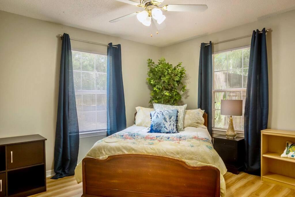 Life'S A Breeze - Updated 3Br 5Min To Pcola Beach กัลฟ์บรีซ ภายนอก รูปภาพ